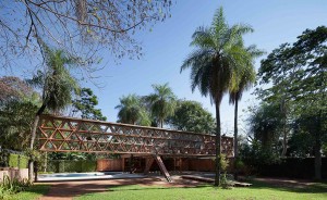 gabinete-de-arquitectura-quincho-tia-coral-asuncion-paraguay-designboom-02