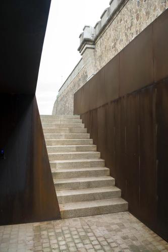 026-contemporary-arts-center-and-hotel-at-the-former-xixth-century-fortres-of-sant-julia-de-ramis-girona-by-fuses-viader-arquitectes-960x1440